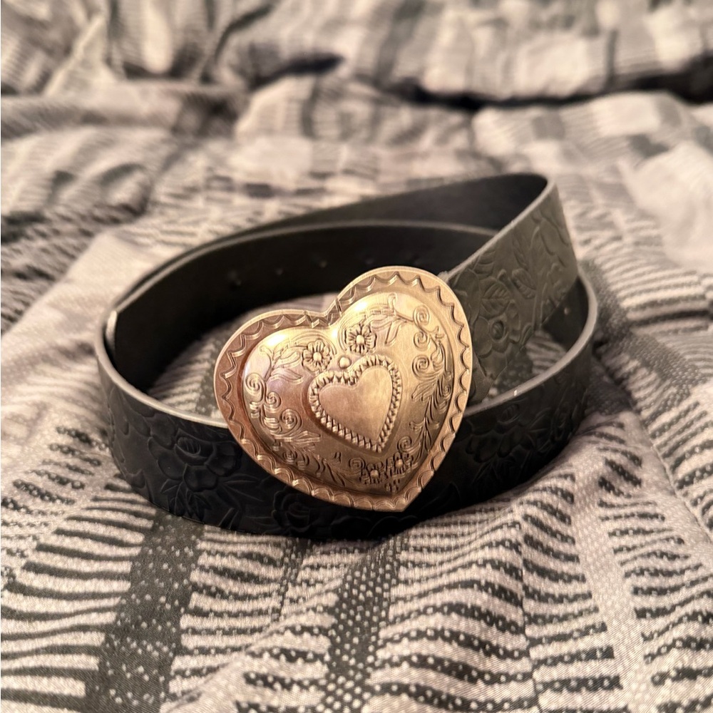 Gold Heart Buckle Black Belt
